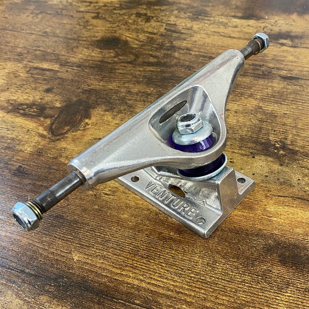 Pair of Venture Trucks